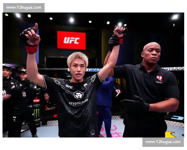 UFC 拉斯维加斯 108 八角笼直击:平良达郎裸绞终结韩将,赛后坦言冲击冠军之路 UFC 拉斯维加斯 108 八角笼直击:平良达郎裸绞终结韩将,赛后坦言冲击冠军之路