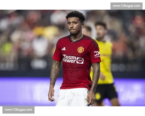 曼联急售桑乔!那不勒斯、米兰、维拉加入争夺,高薪成最大障碍 曼联急售桑乔!那不勒斯、米兰、维拉加入争夺,高薪成最大障碍